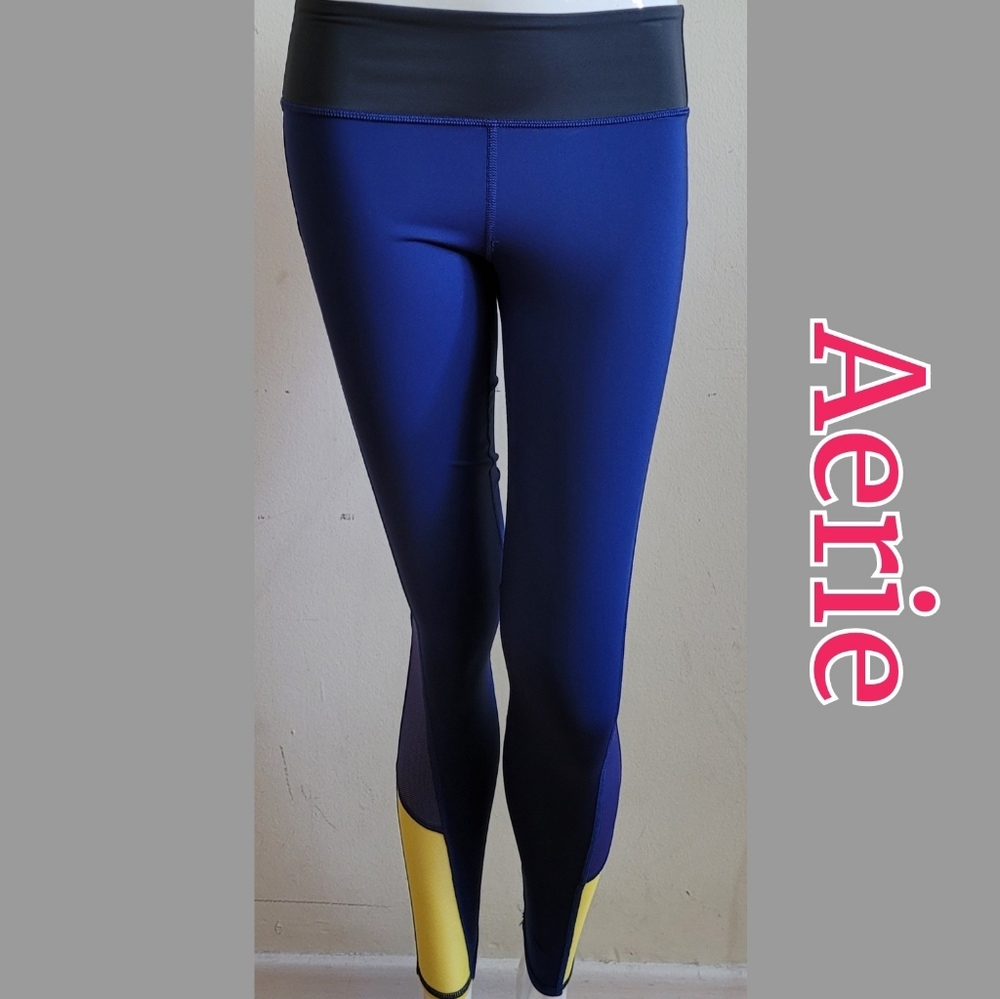 Aerie active wear